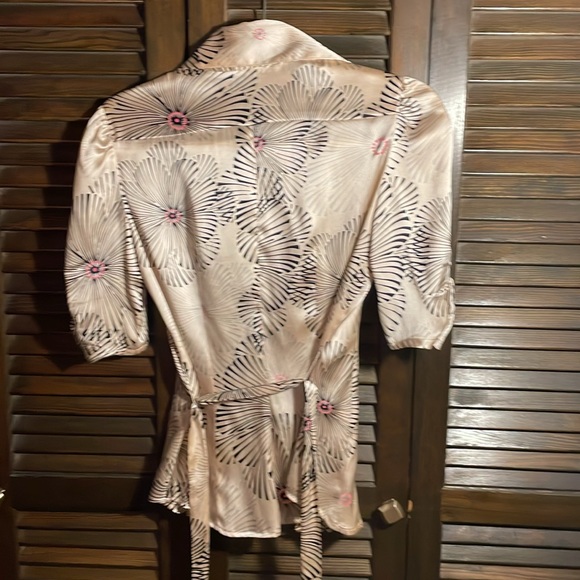 bebe Pink Silk Blouse with tie - Picture 3 of 3